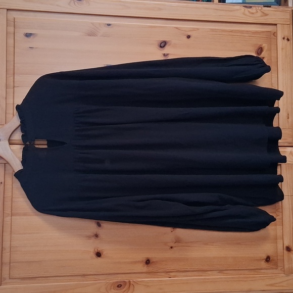 Torrid Black Crinkle Embroidered Peasant Long Sleeve Blouse Size 3X - Picture 8 of 11